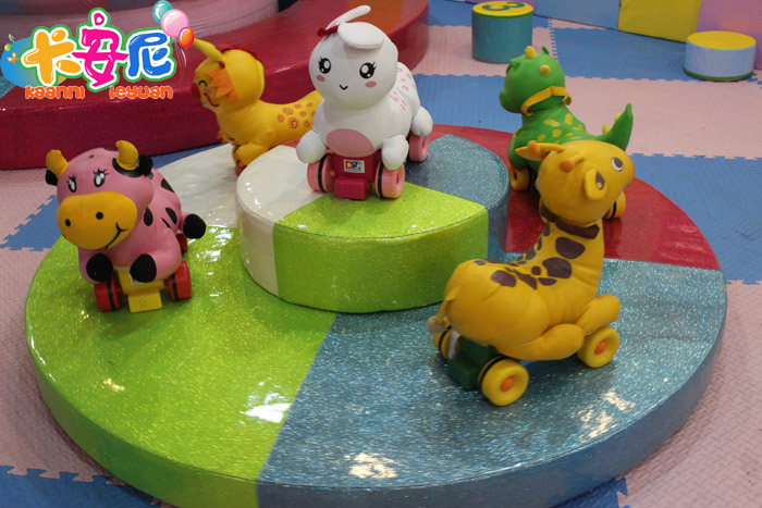 新版电动动物转马